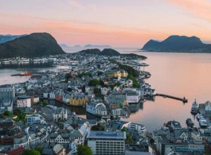 Ålesund, kuva: Visit Norway Samuel Taipale