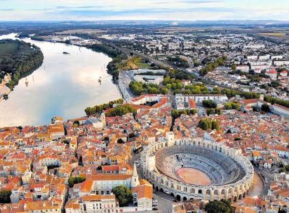 Arles