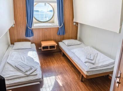 Finnladyn ikkunallinen hytti.