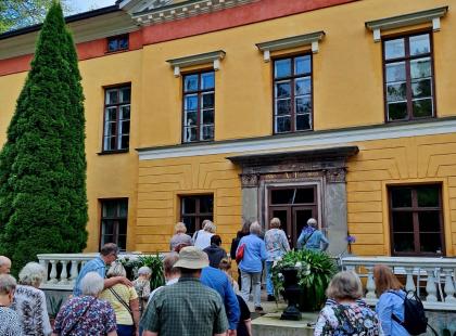 Wiurilan päärakennus.