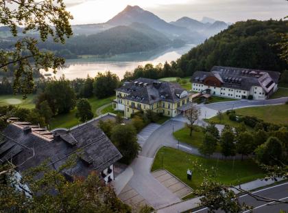 Hotel Arabella Jagdhof am Fuschlsee-hotellin kuva yläilmoista.